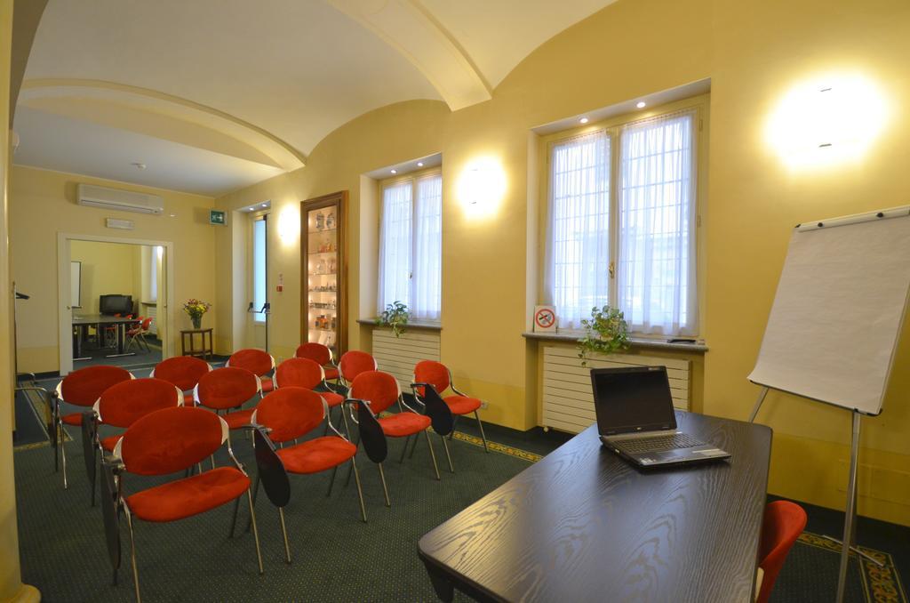 Hotel Roma e Rocca Cavour Torino Esterno foto