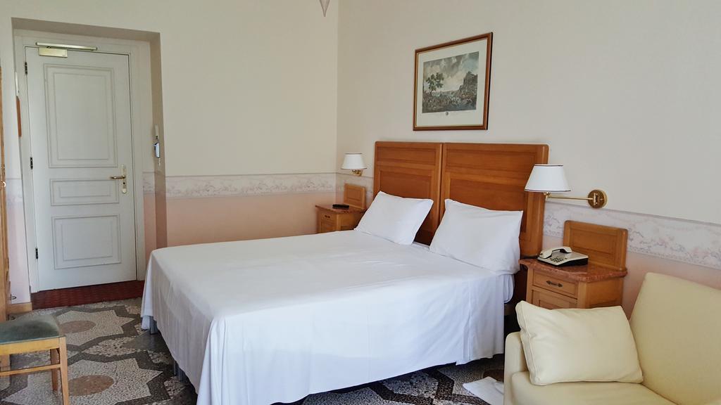 Hotel Roma e Rocca Cavour Torino Esterno foto