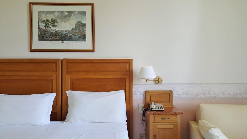 Hotel Roma e Rocca Cavour Torino Esterno foto