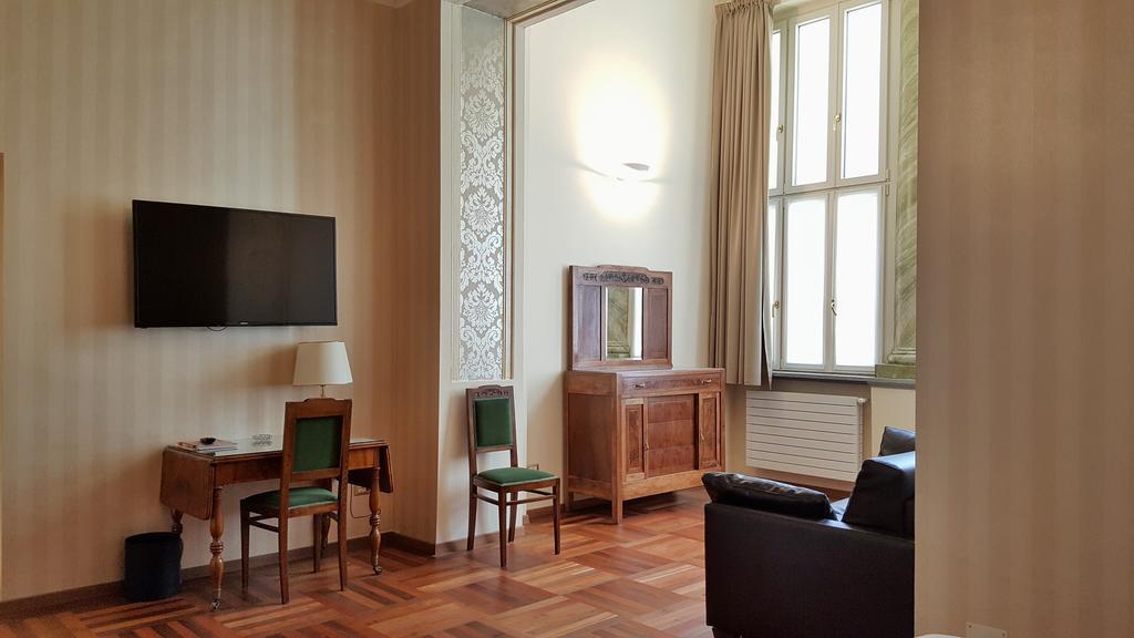 Hotel Roma e Rocca Cavour Torino Esterno foto